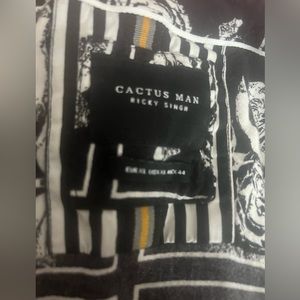 Black and white roses button shirt